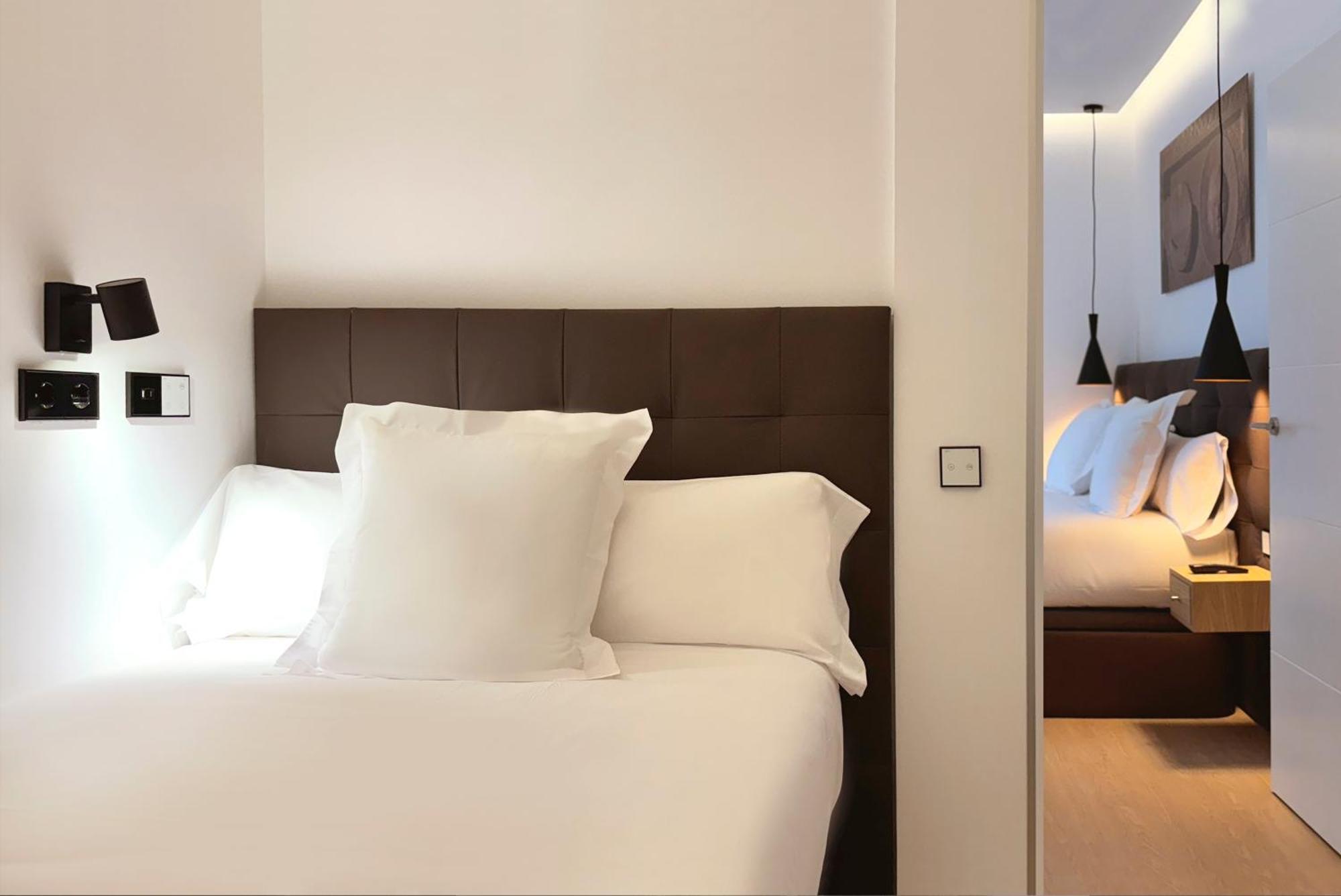 Woohoo Rooms Boutique Luna Madrid Exterior photo