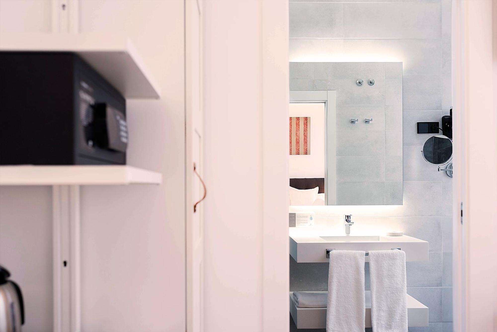 Woohoo Rooms Boutique Luna Madrid Exterior photo